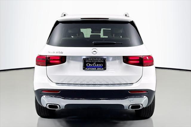 new 2025 Mercedes-Benz GLB 250 car, priced at $47,420