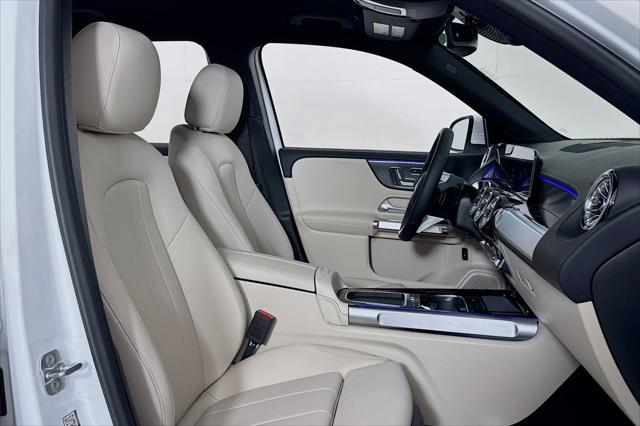 new 2025 Mercedes-Benz GLB 250 car, priced at $47,420