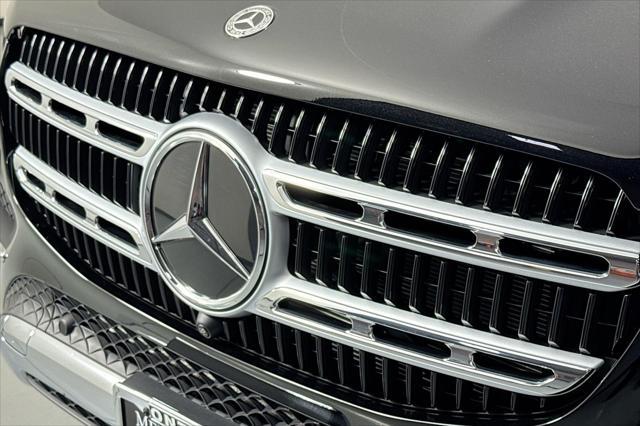 new 2025 Mercedes-Benz GLE 450 car, priced at $76,795