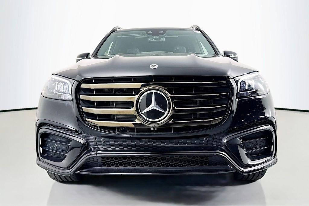new 2025 Mercedes-Benz GLS 580 car, priced at $125,680
