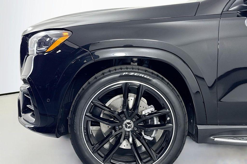 new 2025 Mercedes-Benz GLS 580 car, priced at $125,680
