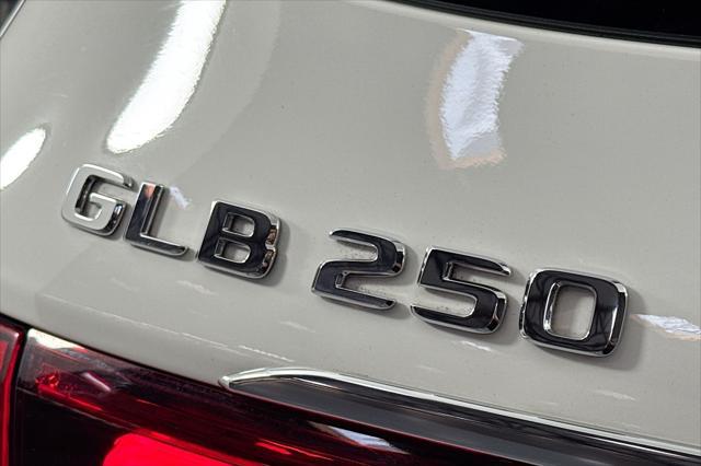 used 2022 Mercedes-Benz GLB 250 car, priced at $29,484