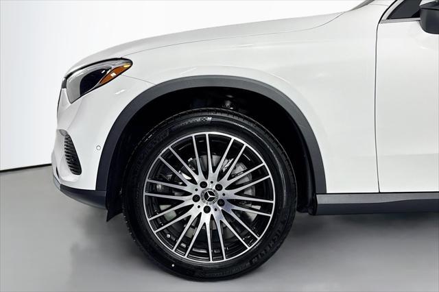 new 2025 Mercedes-Benz GLC 300 car, priced at $62,510