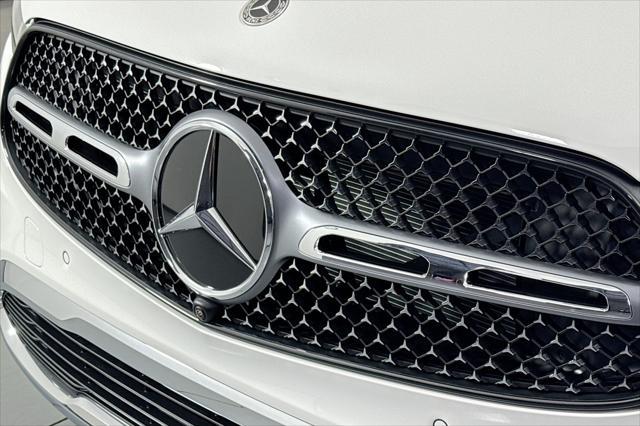 new 2025 Mercedes-Benz GLC 300 car, priced at $62,510