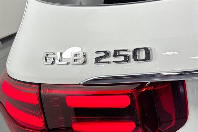 new 2025 Mercedes-Benz GLB 250 car, priced at $47,720