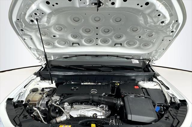 used 2021 Mercedes-Benz GLB 250 car, priced at $27,283