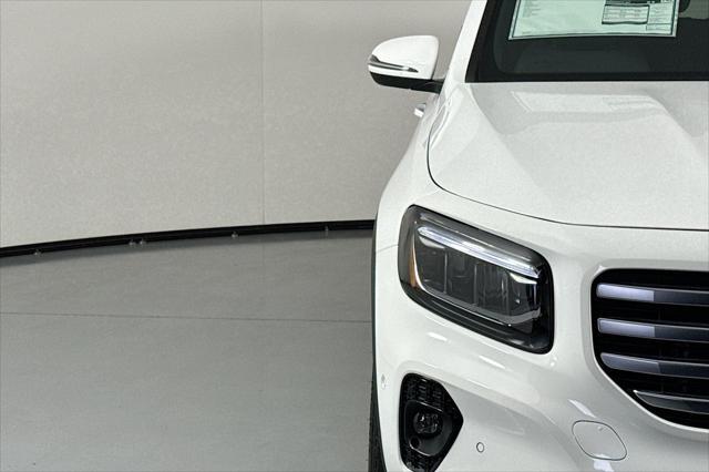 new 2025 Mercedes-Benz GLB 250 car, priced at $47,145
