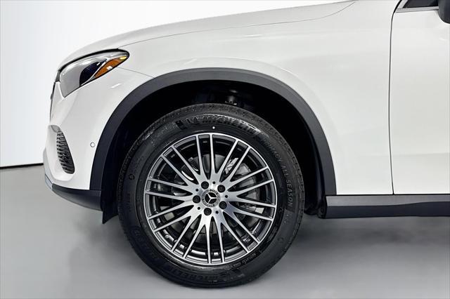 new 2025 Mercedes-Benz GLC 300 car, priced at $51,195