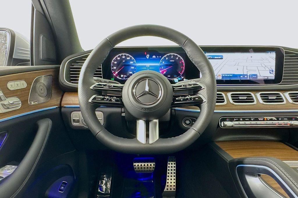 new 2025 Mercedes-Benz GLS 450 car, priced at $95,365