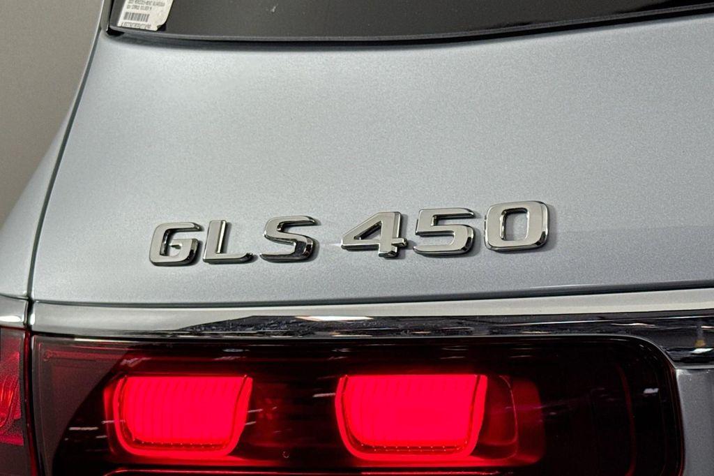 new 2025 Mercedes-Benz GLS 450 car, priced at $95,365