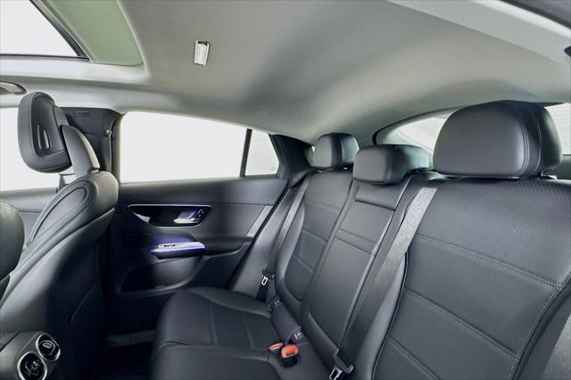 new 2025 Mercedes-Benz GLC 300 car, priced at $62,295