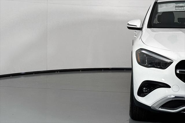 new 2025 Mercedes-Benz GLA 250 car, priced at $45,845