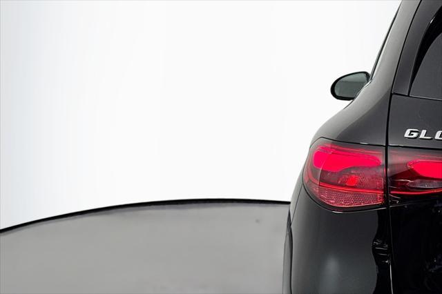 new 2025 Mercedes-Benz GLC 300 car, priced at $50,815