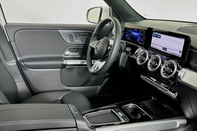 new 2024 Mercedes-Benz EQB 250 car, priced at $59,860