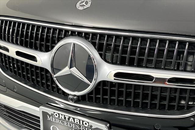 new 2025 Mercedes-Benz GLC 300 car, priced at $52,220