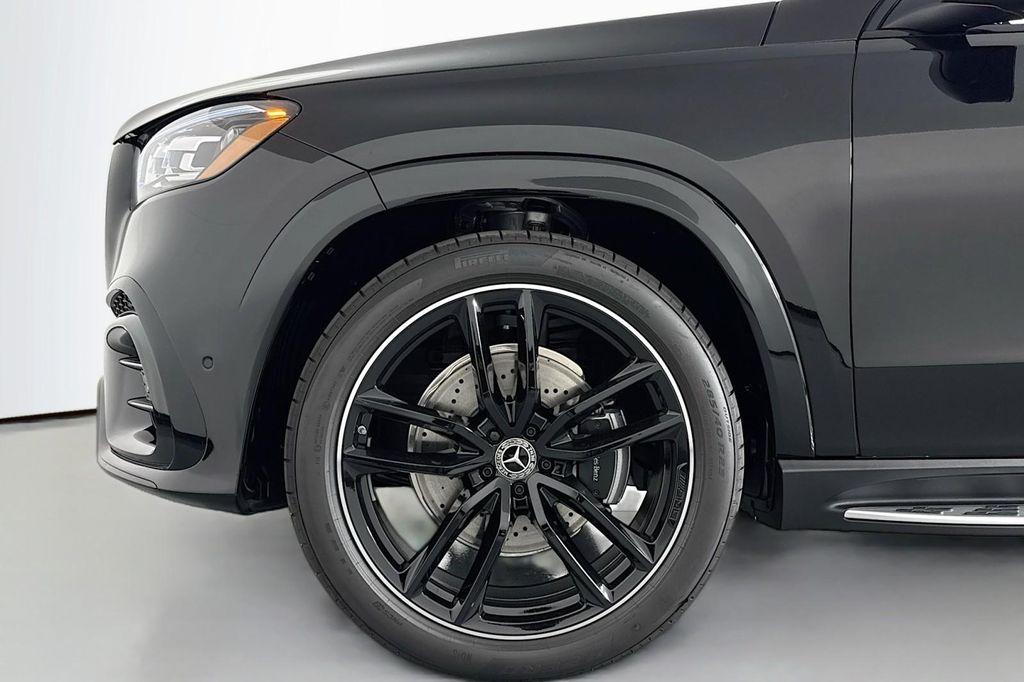 new 2026 Mercedes-Benz GLS 580 car, priced at $123,200
