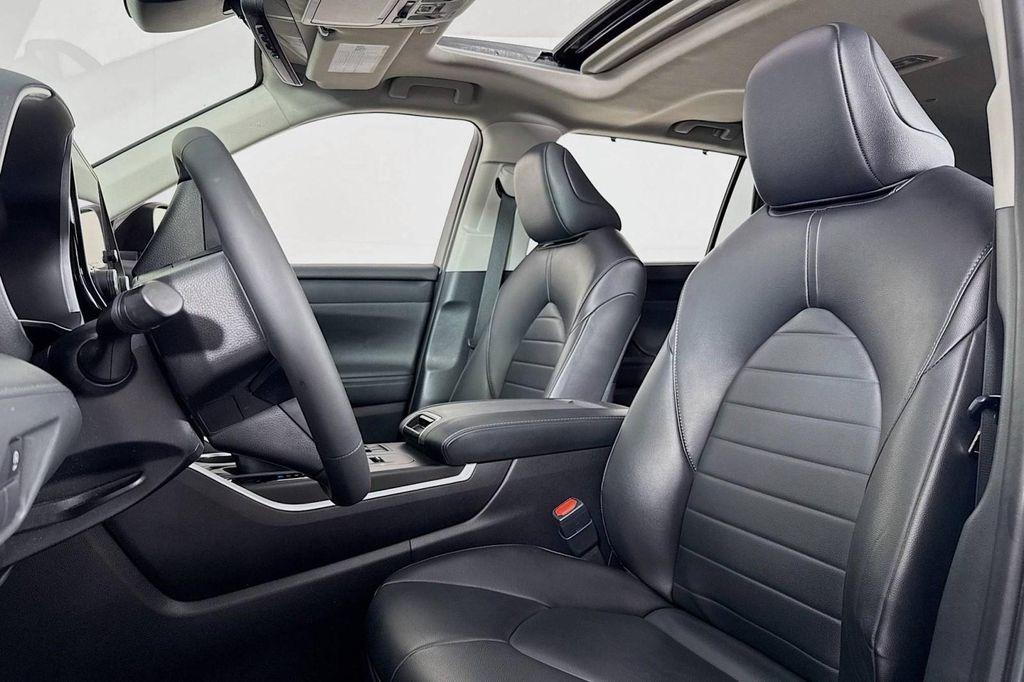 used 2023 Toyota Highlander car, priced at $36,682