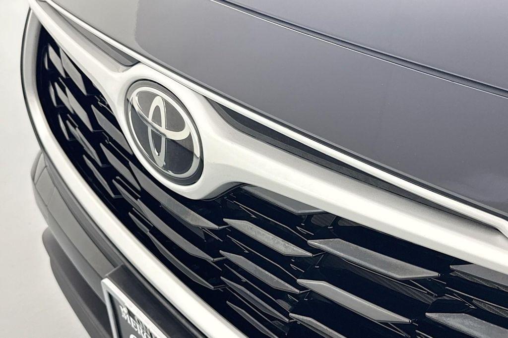 used 2023 Toyota Highlander car, priced at $36,682