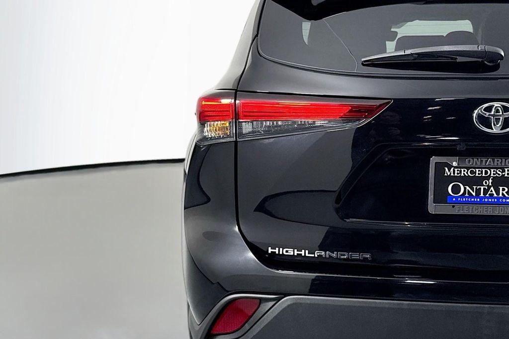 used 2023 Toyota Highlander car, priced at $36,682