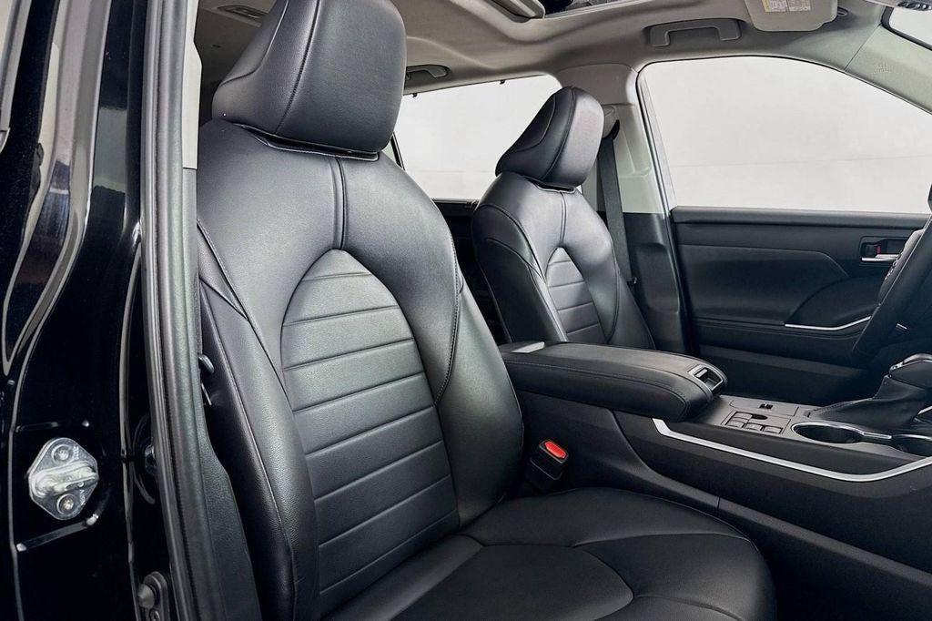 used 2023 Toyota Highlander car, priced at $36,682