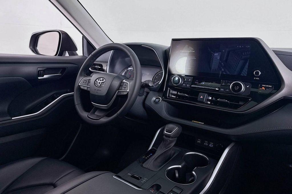 used 2023 Toyota Highlander car, priced at $36,682
