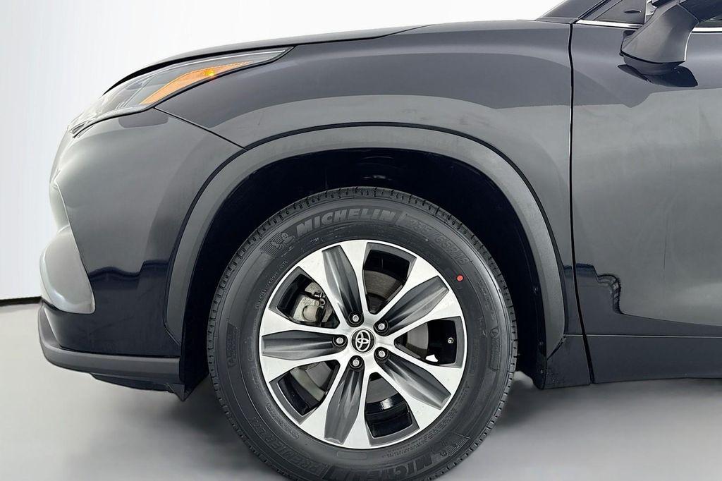 used 2023 Toyota Highlander car, priced at $36,682