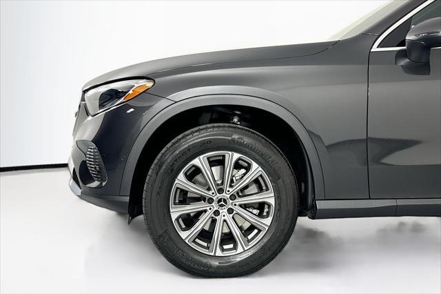 new 2025 Mercedes-Benz GLC 300 car, priced at $51,695