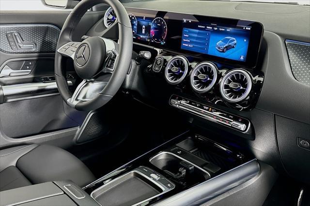 new 2025 Mercedes-Benz GLA 250 car, priced at $44,345