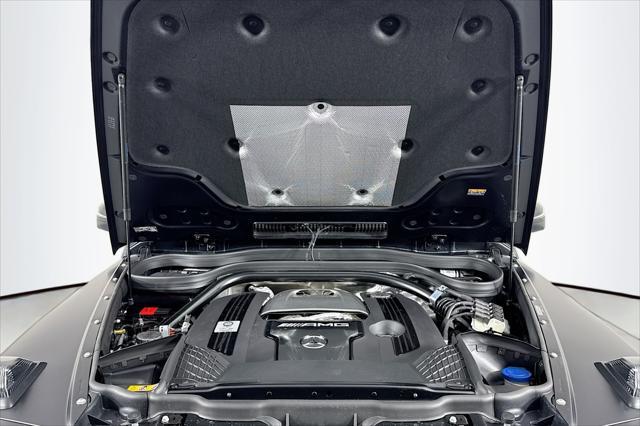 new 2025 Mercedes-Benz AMG G 63 car, priced at $211,095