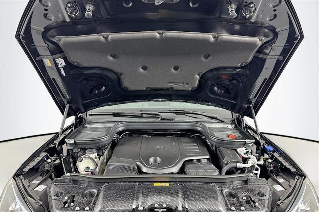 new 2025 Mercedes-Benz GLE 450 car, priced at $78,025