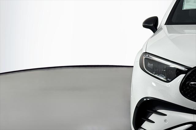 new 2025 Mercedes-Benz GLC 300 car, priced at $66,985