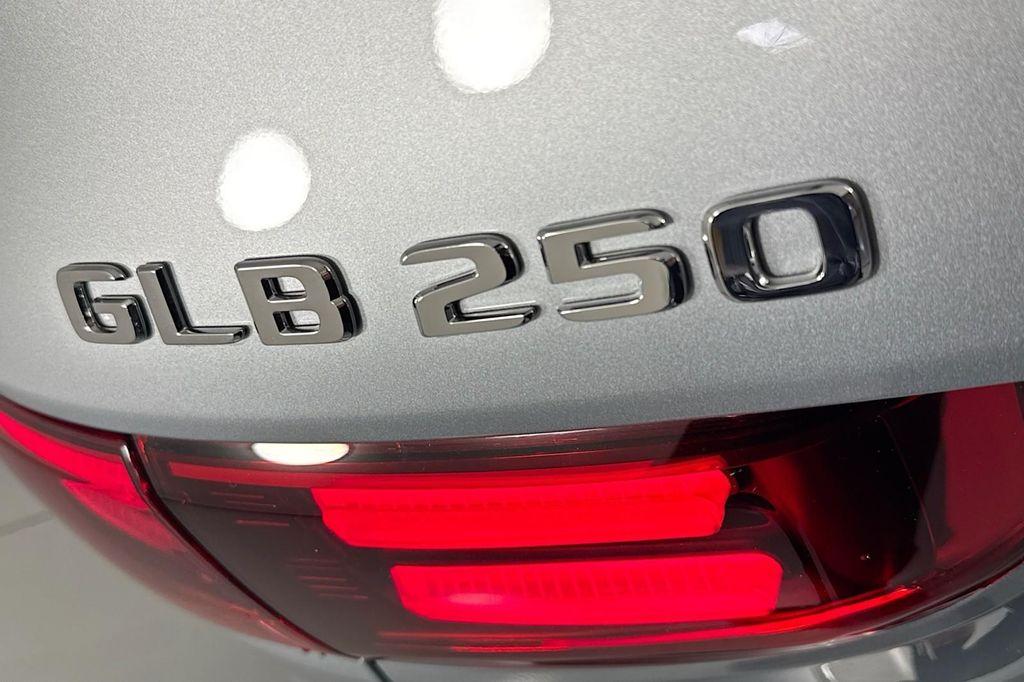 new 2026 Mercedes-Benz GLB 250 car, priced at $48,515