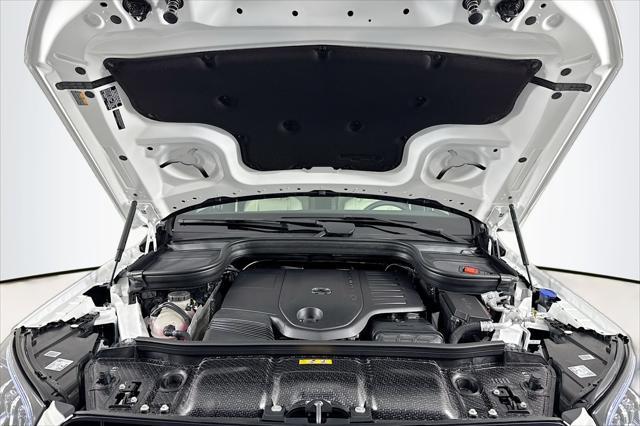 new 2025 Mercedes-Benz GLS 450 car, priced at $91,775