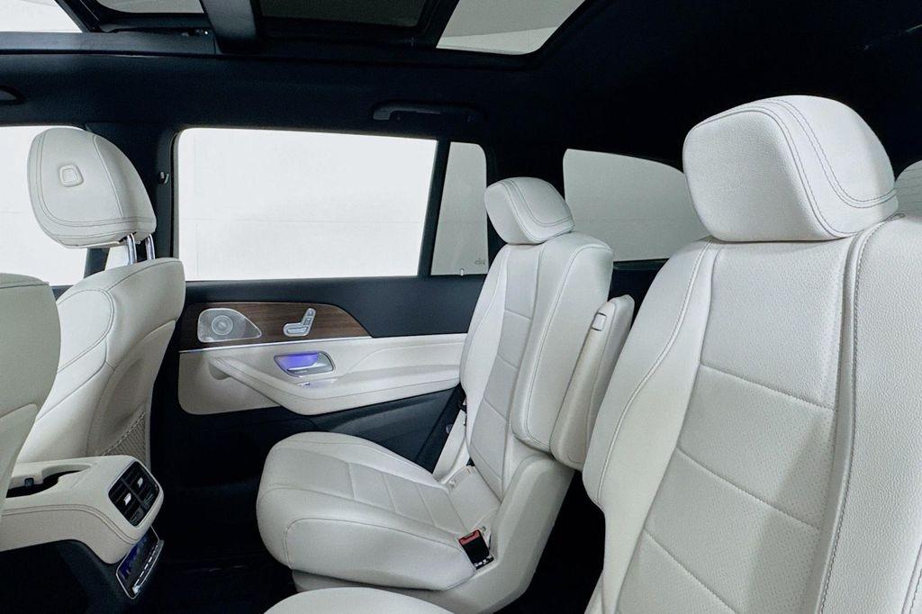 new 2025 Mercedes-Benz GLS 450 car, priced at $91,775