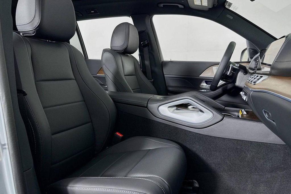 new 2025 Mercedes-Benz GLS 450 car, priced at $95,365