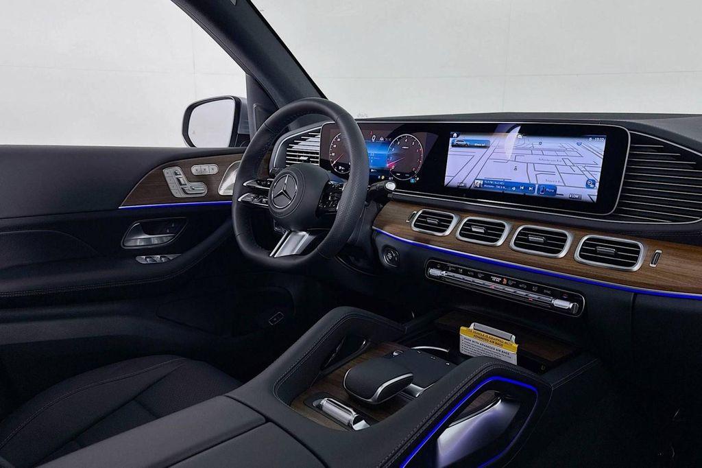new 2025 Mercedes-Benz GLS 450 car, priced at $95,365