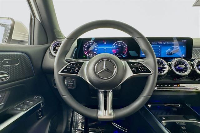 new 2025 Mercedes-Benz GLB 250 car, priced at $47,995