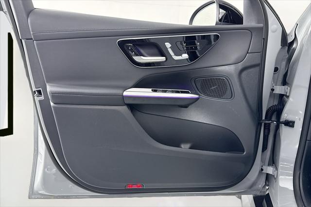 new 2025 Mercedes-Benz GLC 300 car, priced at $67,805