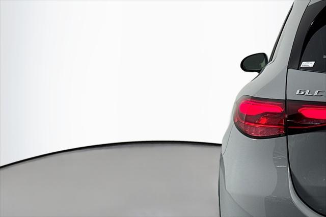 new 2025 Mercedes-Benz GLC 300 car, priced at $57,305