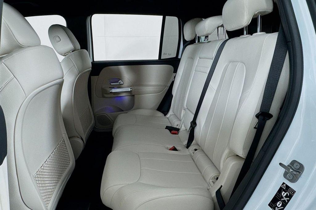 new 2025 Mercedes-Benz GLB 250 car, priced at $47,145