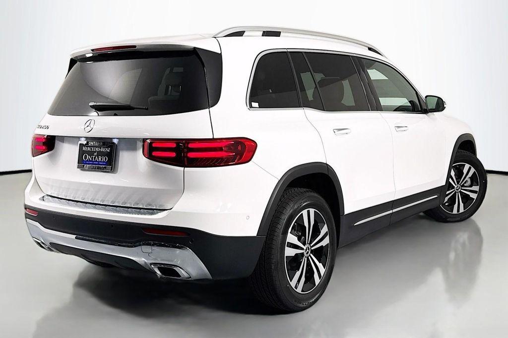new 2025 Mercedes-Benz GLB 250 car, priced at $47,145