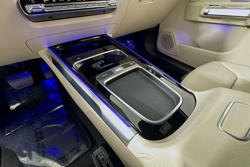 new 2025 Mercedes-Benz GLB 250 car, priced at $47,145