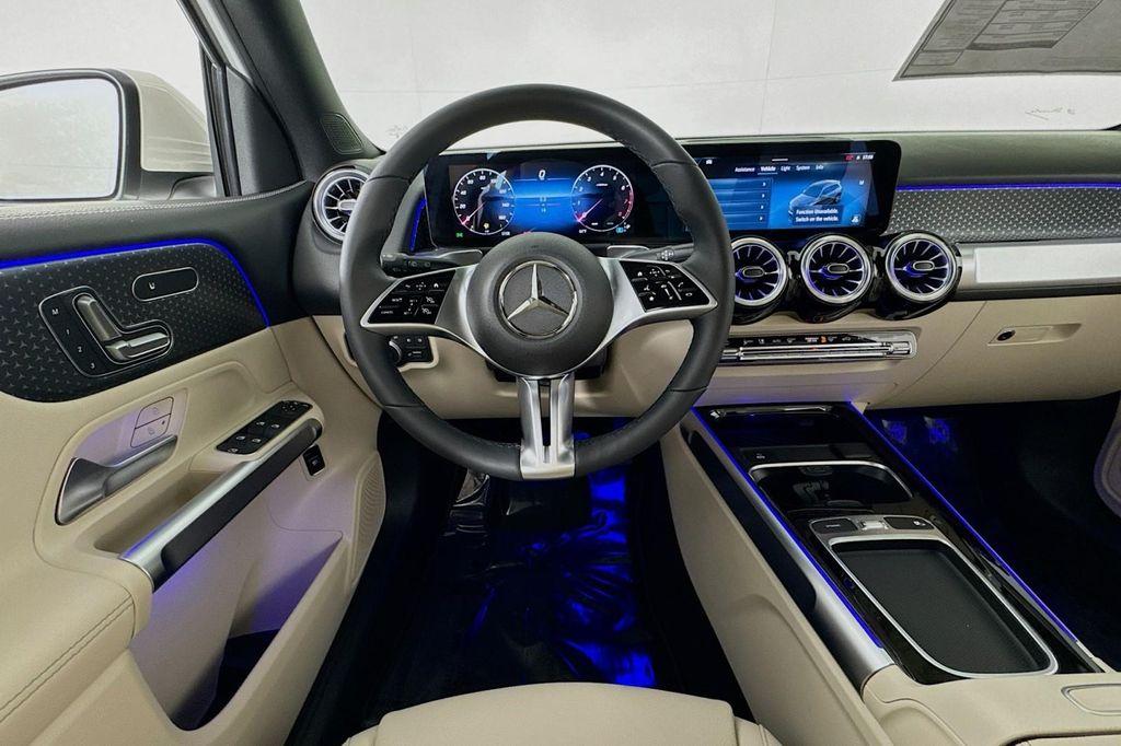 new 2025 Mercedes-Benz GLB 250 car, priced at $47,145