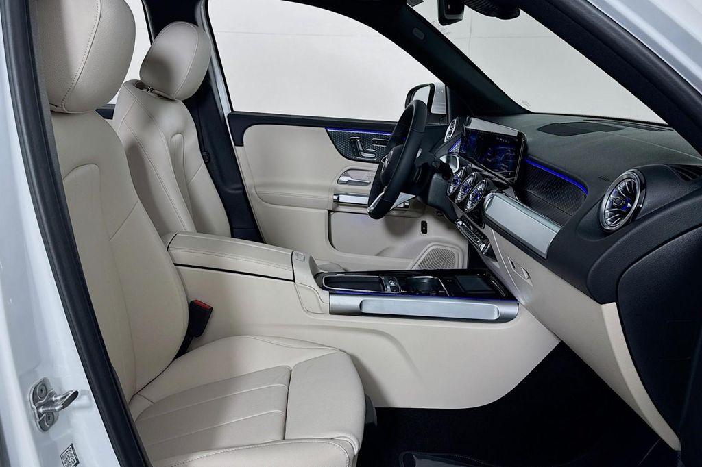 new 2025 Mercedes-Benz GLB 250 car, priced at $47,145