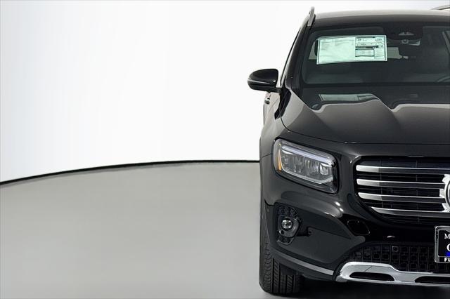 new 2025 Mercedes-Benz GLB 250 car, priced at $47,145