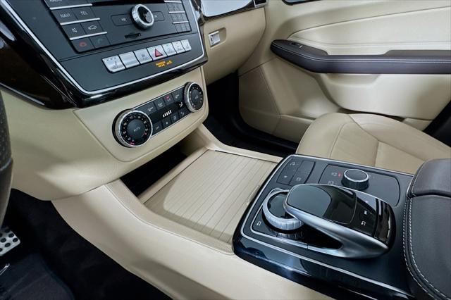 used 2019 Mercedes-Benz GLE 400 car, priced at $34,984