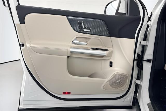 new 2025 Mercedes-Benz GLA 250 car, priced at $45,845