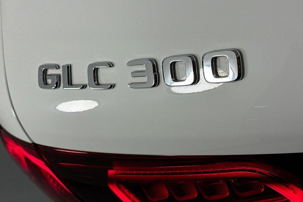 used 2022 Mercedes-Benz GLC 300 car, priced at $33,783