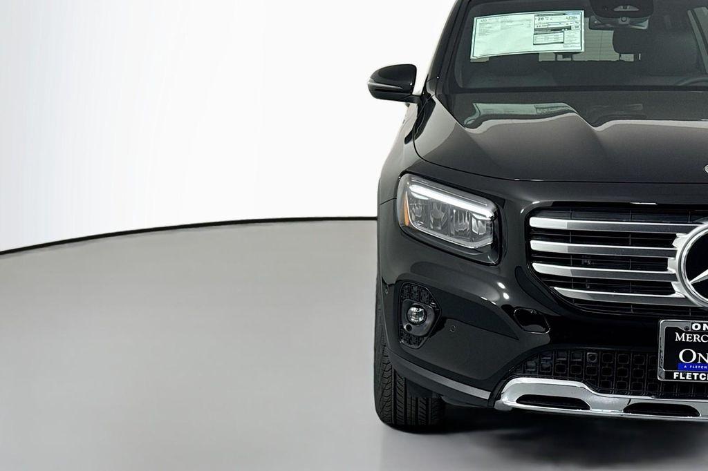 new 2025 Mercedes-Benz GLB 250 car, priced at $47,145
