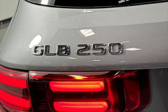 new 2025 Mercedes-Benz GLB 250 car, priced at $47,895